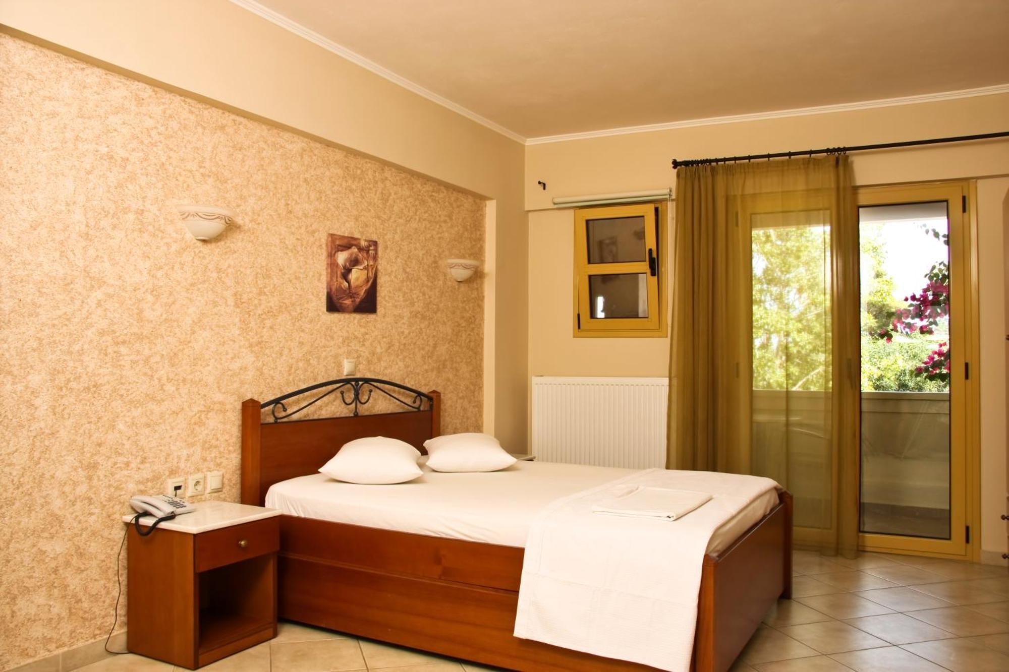 Sun Rise Hotel Apartments Erétria Esterno foto